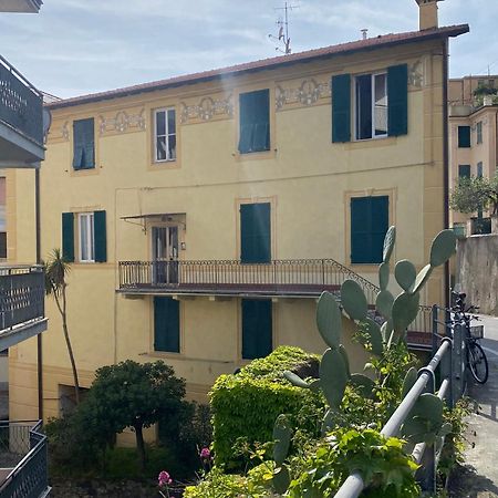 Casa Ilaria Apartment Леванто Екстериор снимка